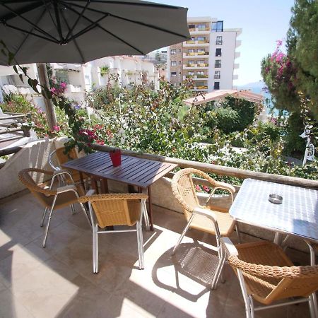 Sunset Apartment Saranda Bay Exterior photo