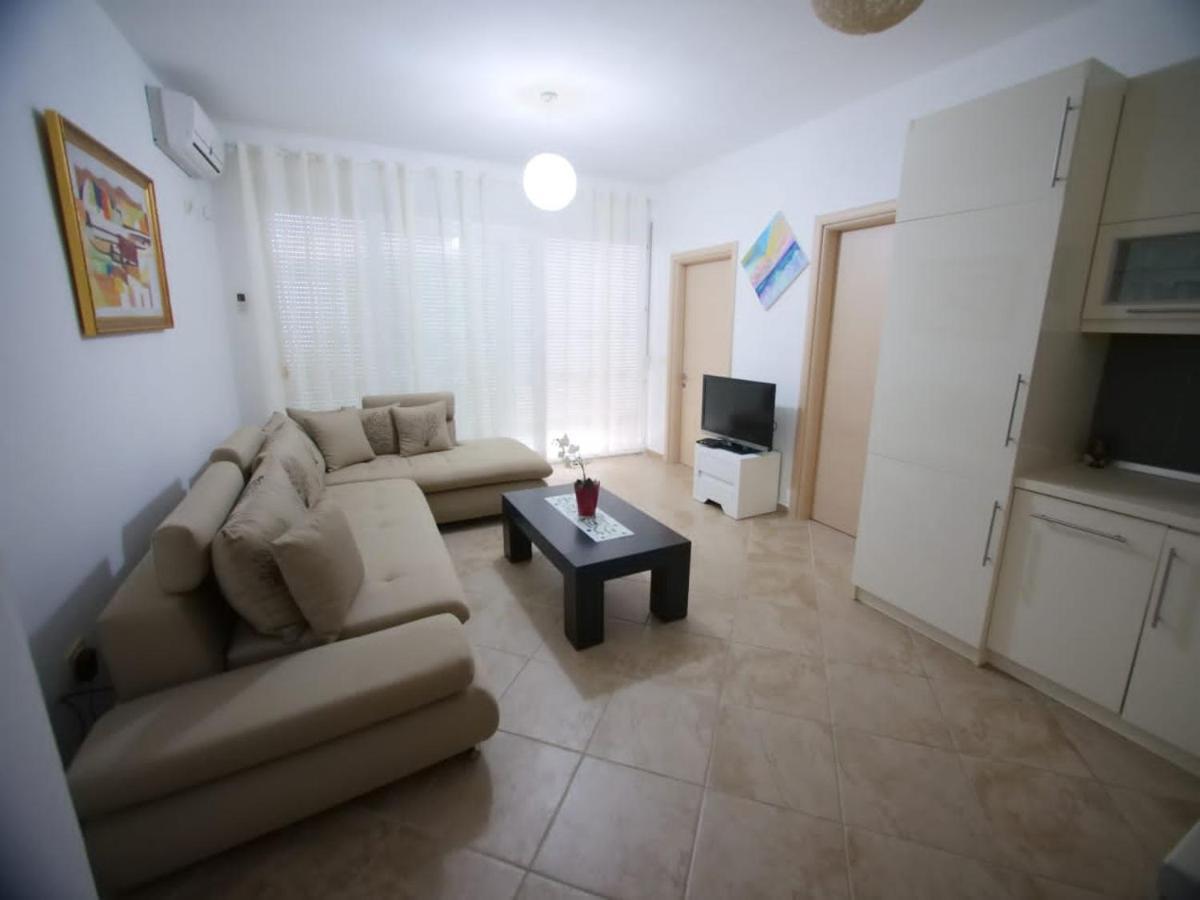 Sunset Apartment Saranda Bay Exterior photo